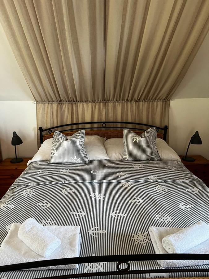 Szőlőskert Studio Apartman Ábrahámhegy Esterno foto
